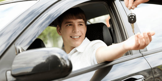 USING A CAR TRACKER TO PROTECT YOUR TEEN DRIVER - Trackershop